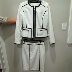 Calvin Clein matching suit
Blazer size 6 
Skirt size 4 (separate post for skirt)